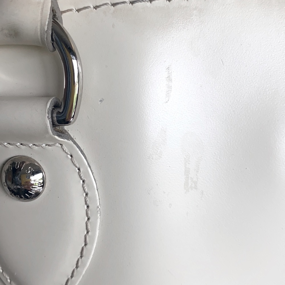 - Louis Vuitton White Epi Leather Passy GM Bag - Picture 10 of 12